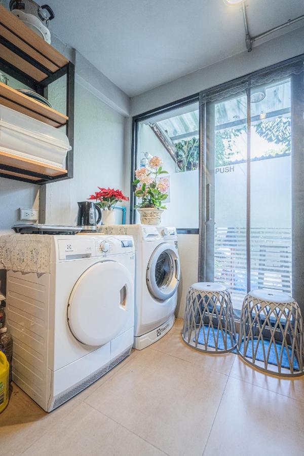 Warm Casa Chiangmai Vandrerhjem Chiang Mai Eksteriør bilde